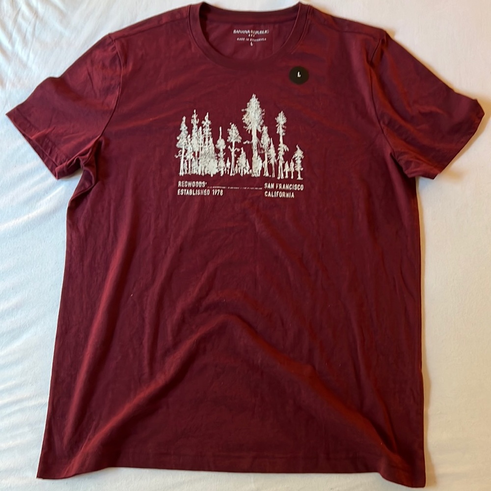 Banana Republic Redwoods T Shirt. Brand New with tags.